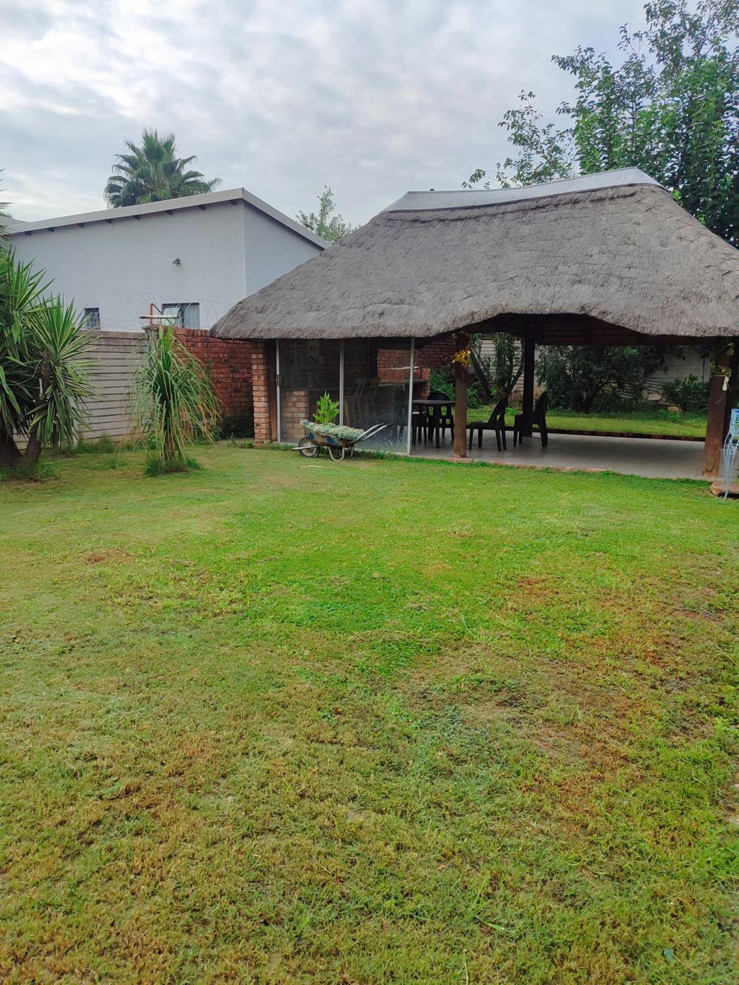 Zina Hotel Pretoria Exterior photo